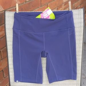 Oiselle O-mazing Long Shorts, size 4 Grounded